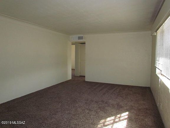 4th image of 1209 S Bristol Ave