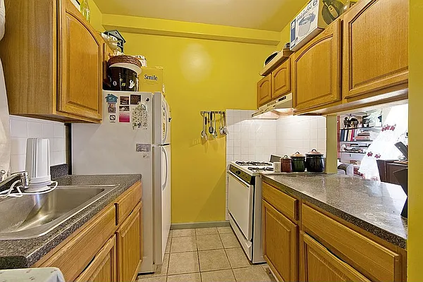 Sold by Armando G. Ramirez, LREB | media 3