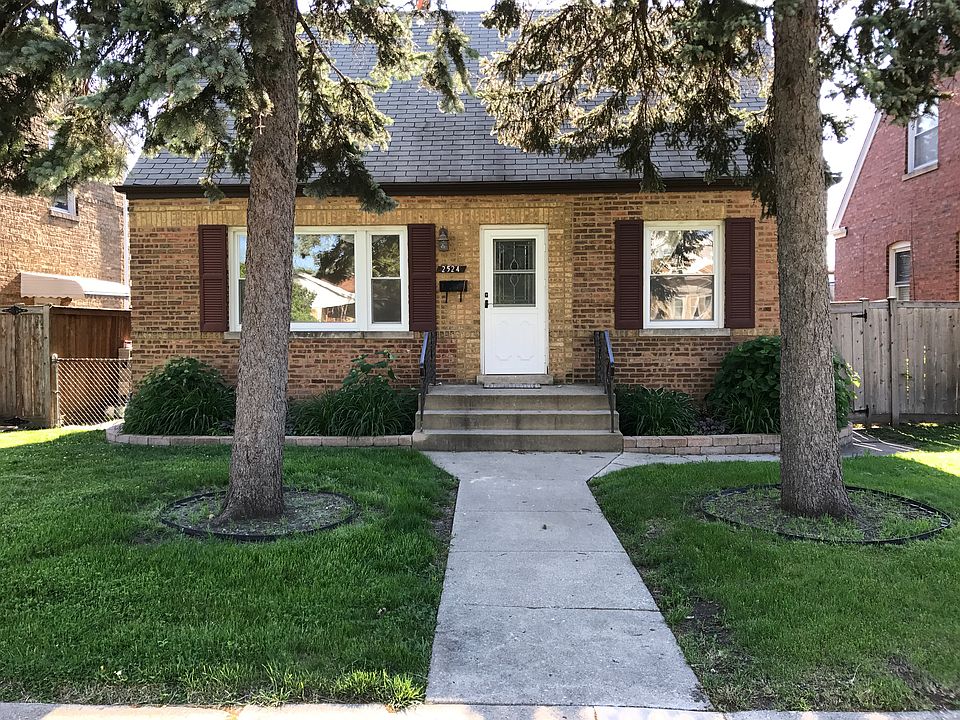 1st image of 2524 Oak St