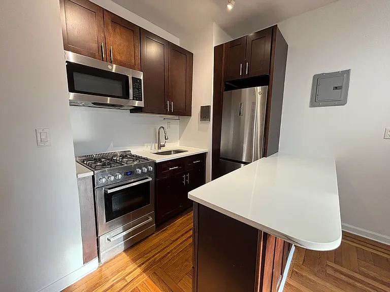 159 Eastern Pkwy #2M — Photo 3