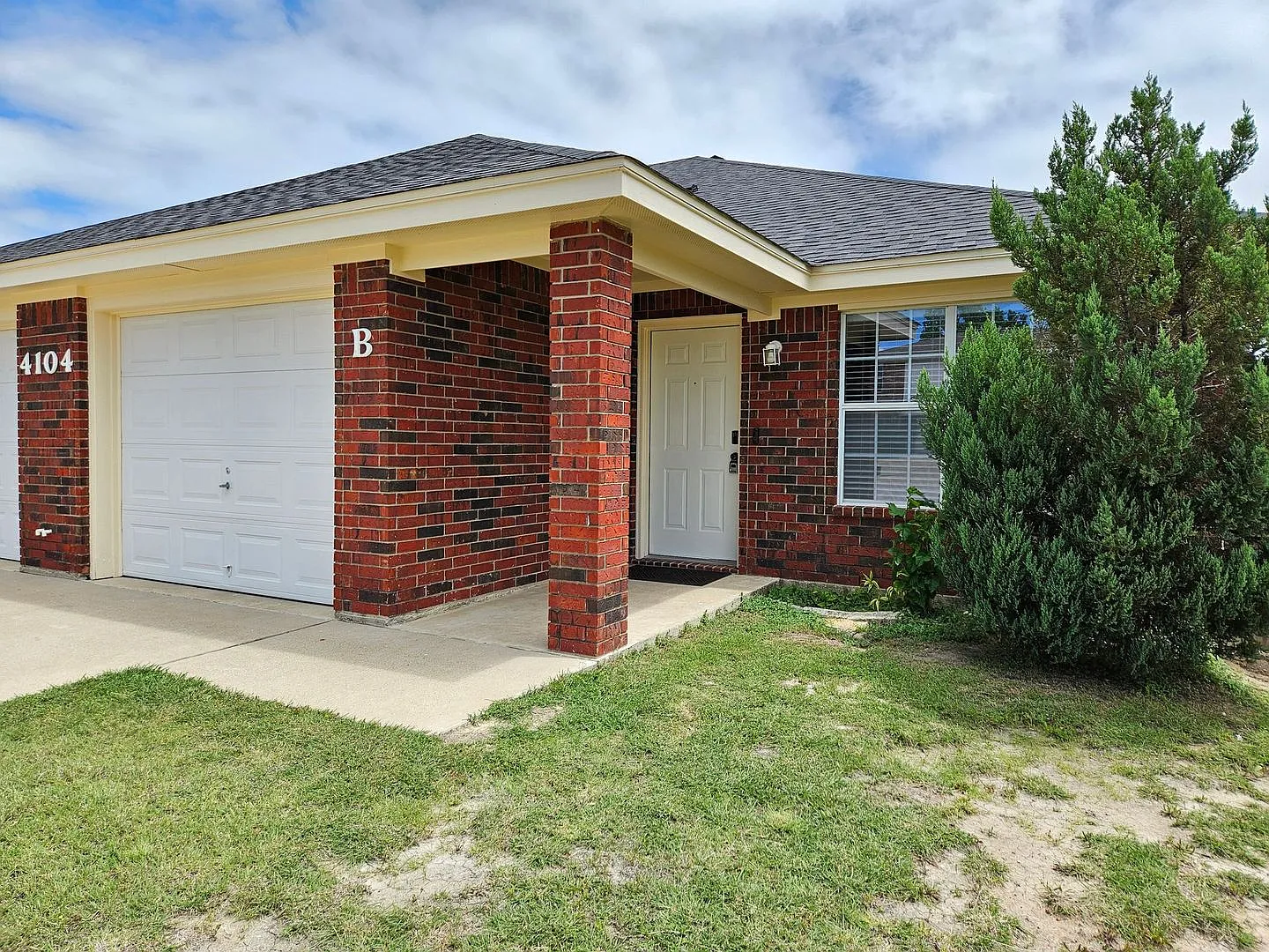 4104 Wine Cup Rd (A/B) — Photo 2
