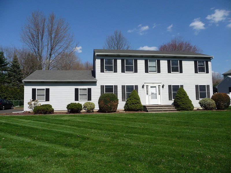 CUSTOM BUILT 4 BR 3 FULL BATH COLONIAL