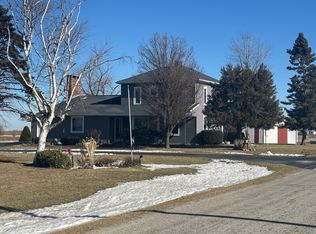 4407 E 1300 North Rd, Gridley, IL 61744