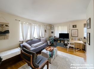 594 Centre St APT 8, Jamaica Plain, MA 02130