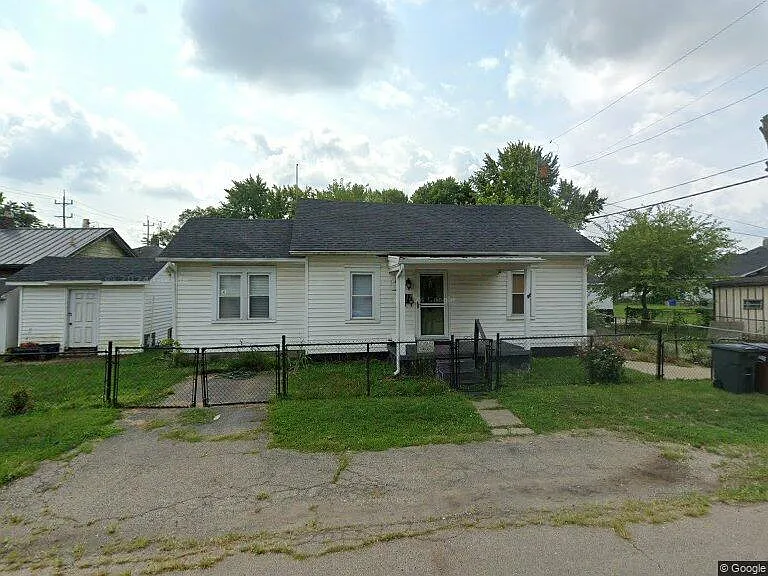 2208 Van Ave photo 1