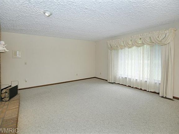 5th image of 25919 Orchard Dr