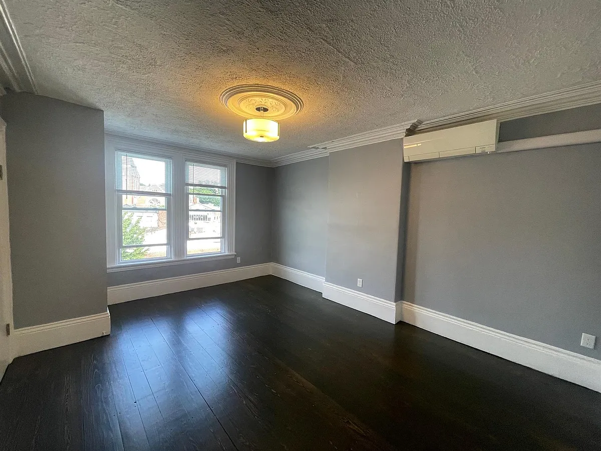 Building Photo - 320 Somerville Ave #23