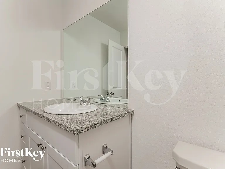 10643 Erinita Way — Photo 11