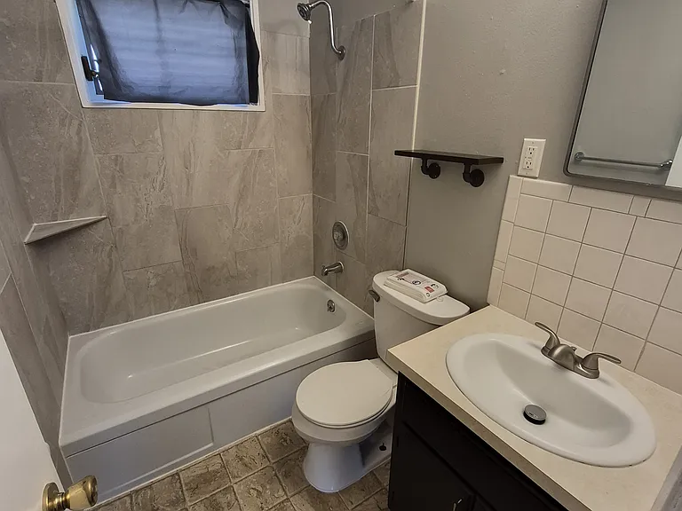6821 Colfax Ave — Photo 5