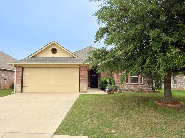 109 Donna Cir, Granbury, TX 76049