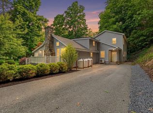 32 Eunice Williams Dr, Greenfield, MA 01301
