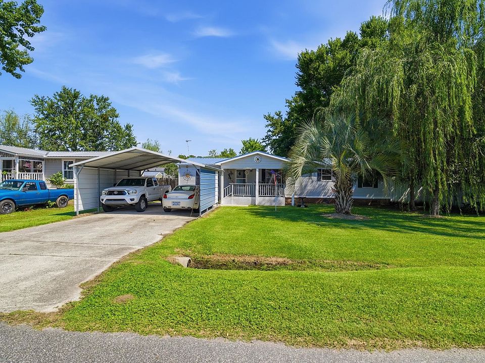 1st image of 745 River Cliff Dr.