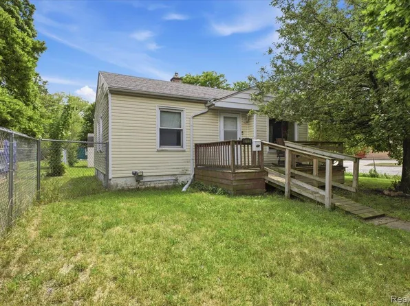 5202 Dupont St, Flint, MI 48505