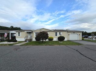 111 Festival Cir, Chicopee, MA 01020