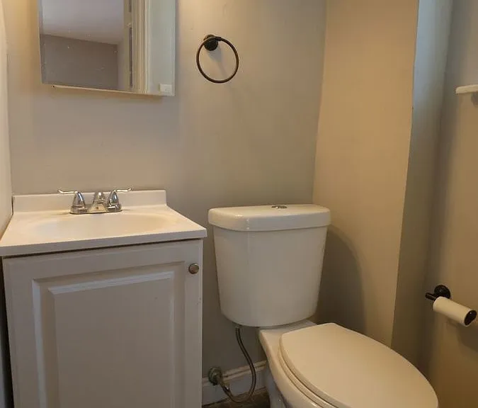 521 S 42nd St #3 — Photo 6