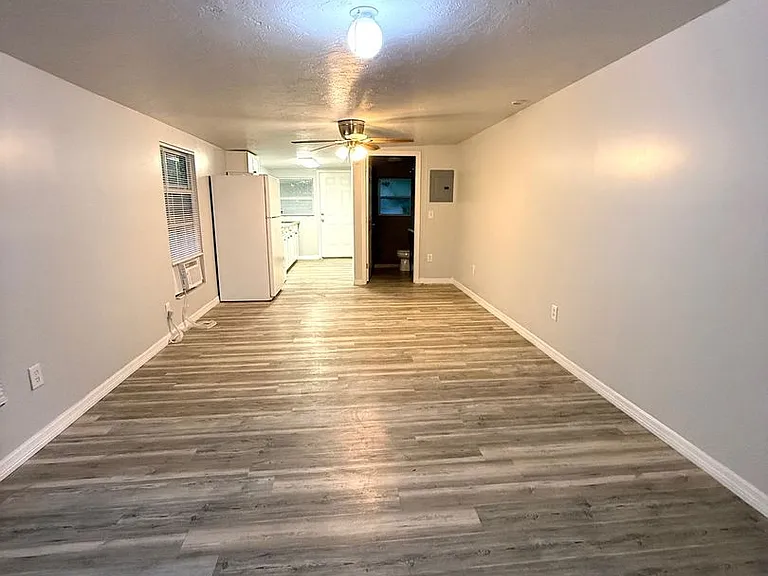 3005 Hawthorne Street — Photo 2