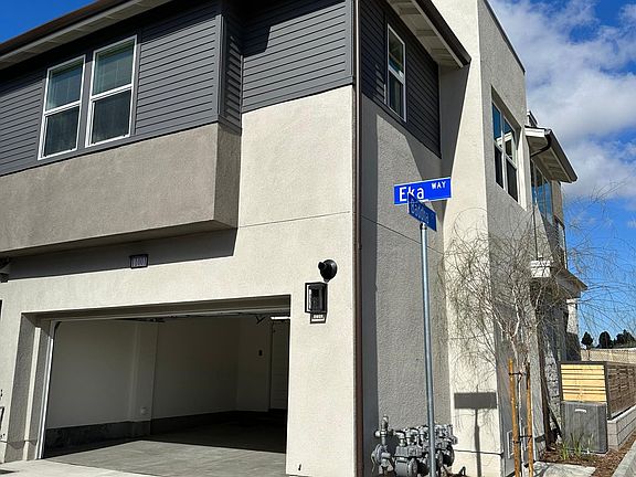 Easy access corner lot