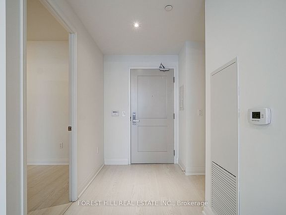 3rd image of 10 Gibbs Rd #1008