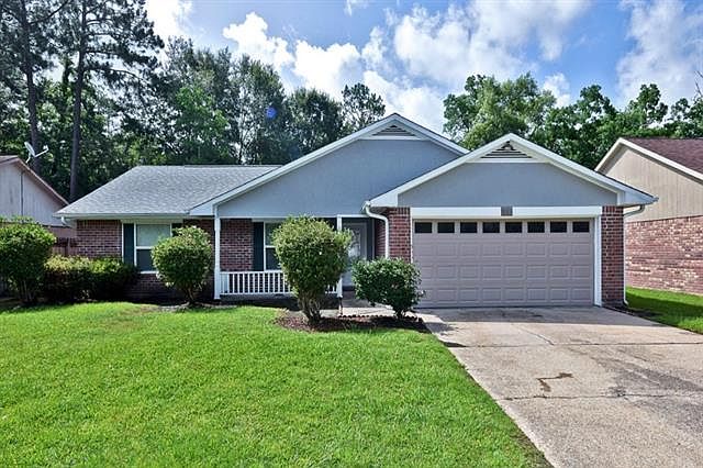 1st image of 144 Goldenwood Dr