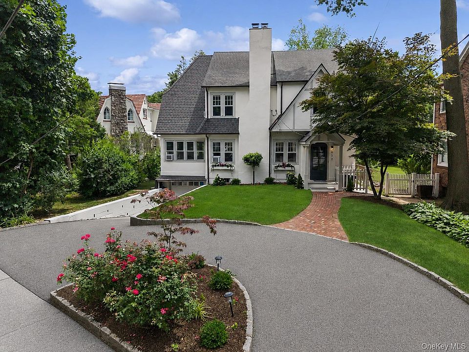 1st image of 632 Colonial Avenue