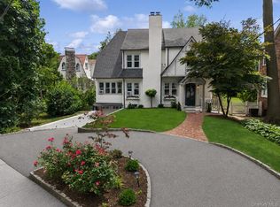 632 Colonial Avenue, Pelham, NY 10803