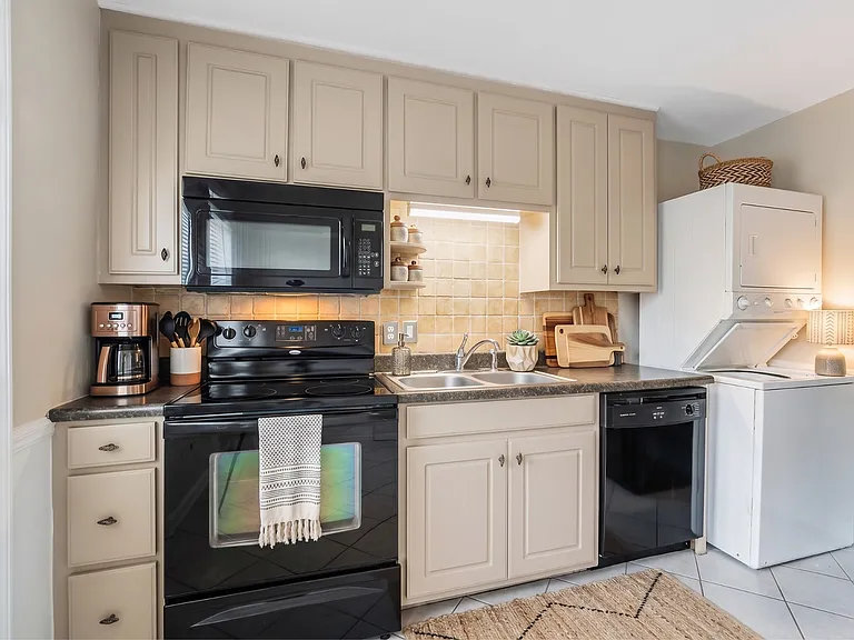 314 W Lebanon Ave #6 — Photo 1