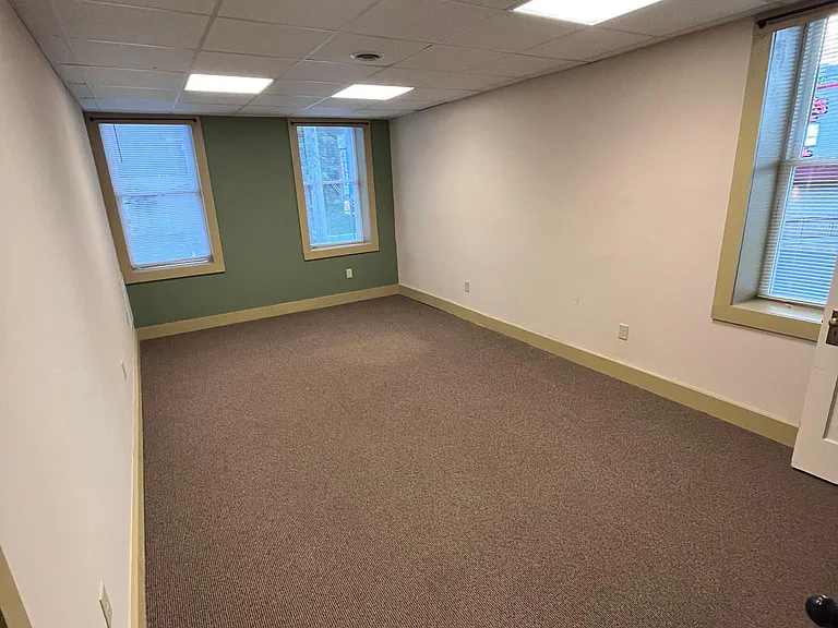 Large/master bedroom