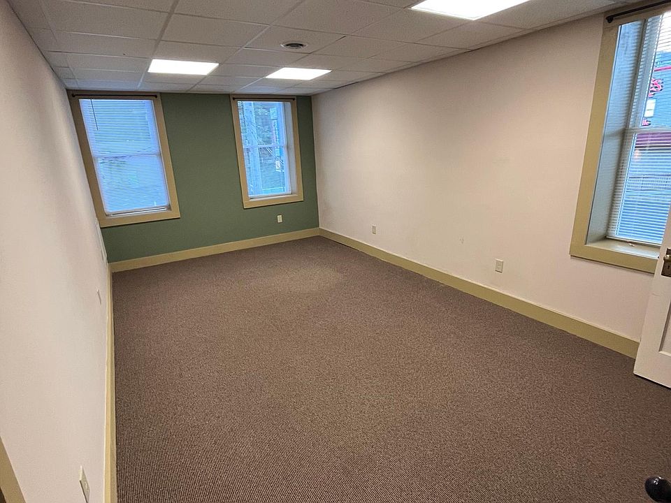 Large/master bedroom