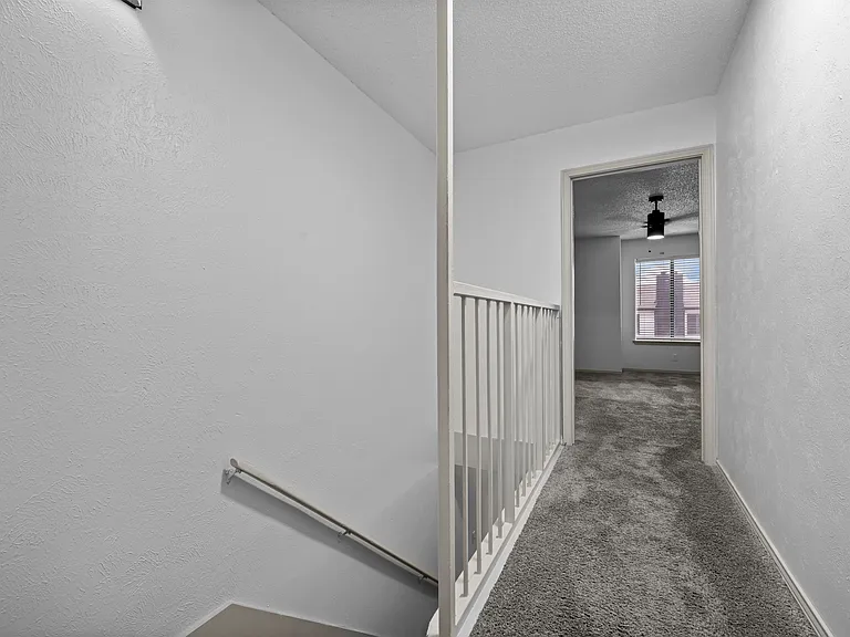 Little Creek Apartments — Photo 31