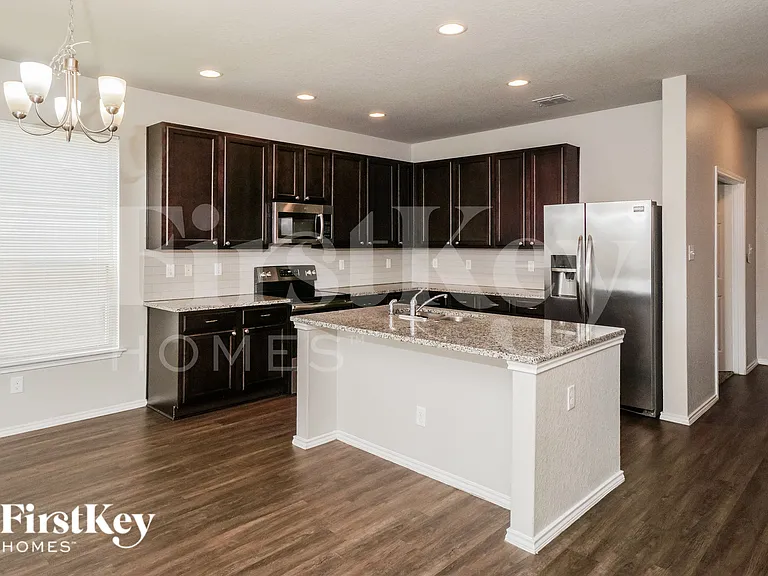 5702 Acacia Farm — Photo 4