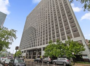 4343 N Clarendon Ave APT 613, Chicago, IL 60613