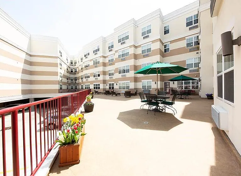 Grand Meridia — Photo 3