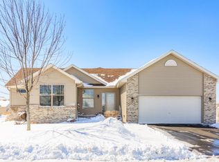 6713 Lipizzan Trl, Forest Lake, MN 55025