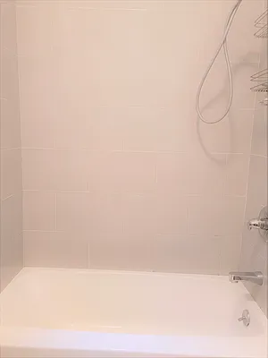 Rented by Laffey Real Estate | media 16