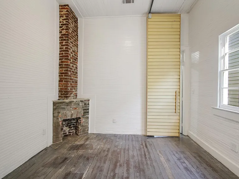 2508 Cambronne St — Photo 5