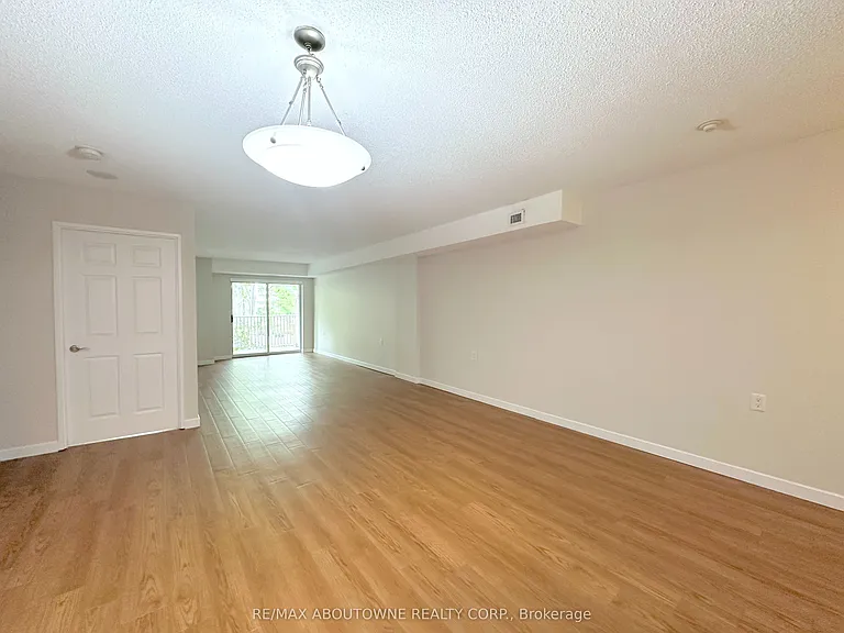 268 Merton St #205 — Photo 4