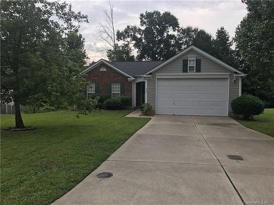 1st image of 105 Clairwood Dr