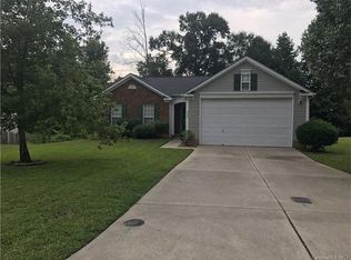 105 Clairwood Dr, Mount Holly, NC 28120