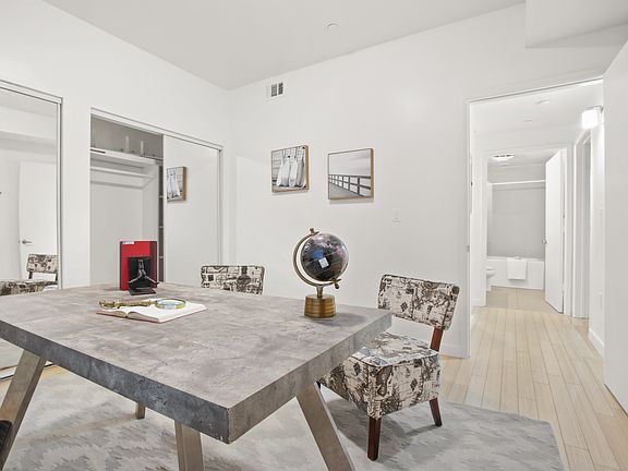 4th image of 966 S Saint Andrews Pl
