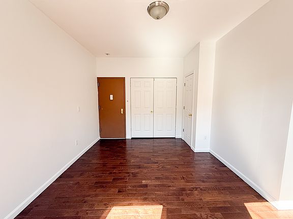 5th image of 1495 Dekalb Ave APT 3L