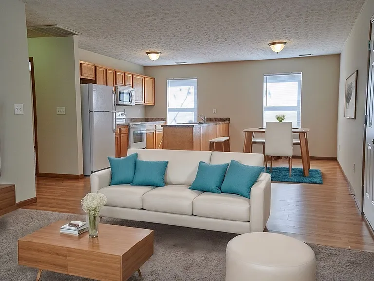 Hidden Brook Apartments — Photo 1