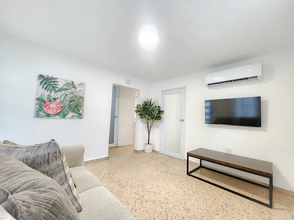 (undisclosed Address), Rio Grande, PR 00745