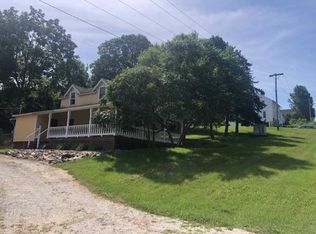 300 Elmwood St E, Lanesboro, MN 55949