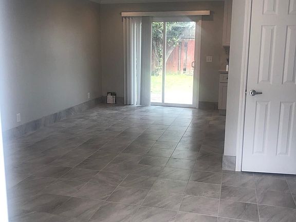 5th image of 117 El Medio St
