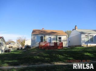 813 E Sciota Ave, Peoria Heights, IL 61616