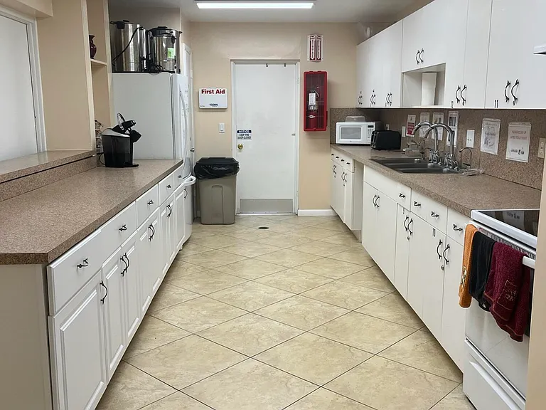 23 Abbey Ln #208 — Photo 16