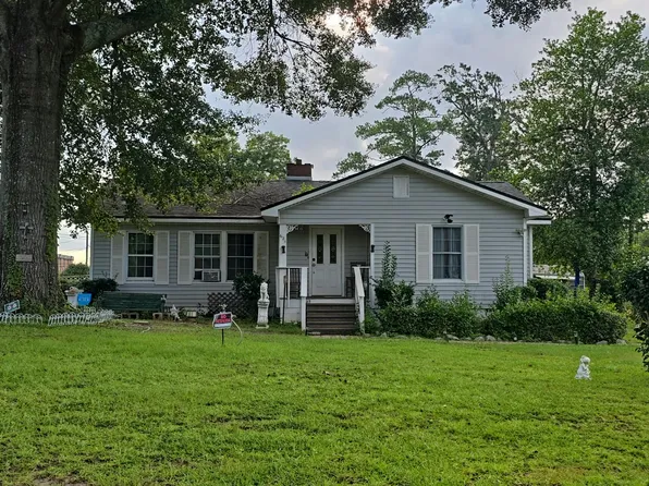 621 S Main St, Chattahoochee, FL 32324