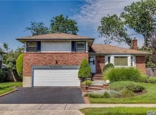 109 Westbury Ave, Plainview, NY 11803