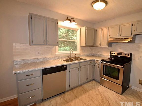 4th image of 204 McGregor Dr #0
