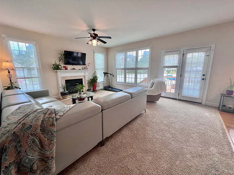 108 Louvale Dr — Photo 26